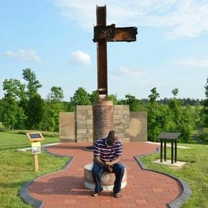 Meet your Posher, Victor